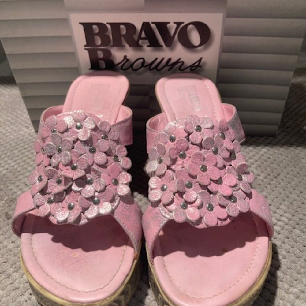 Brown's pink flower wedge sandals